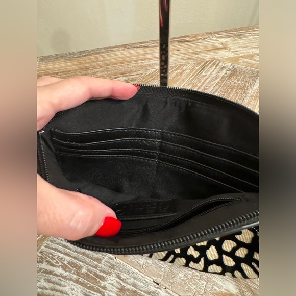 RELIC 🎁 BRAND COLLECTION 🎁 Canvas Sunflower Design with Black Velvet Flocking 🎁 - Picture 9 of 9